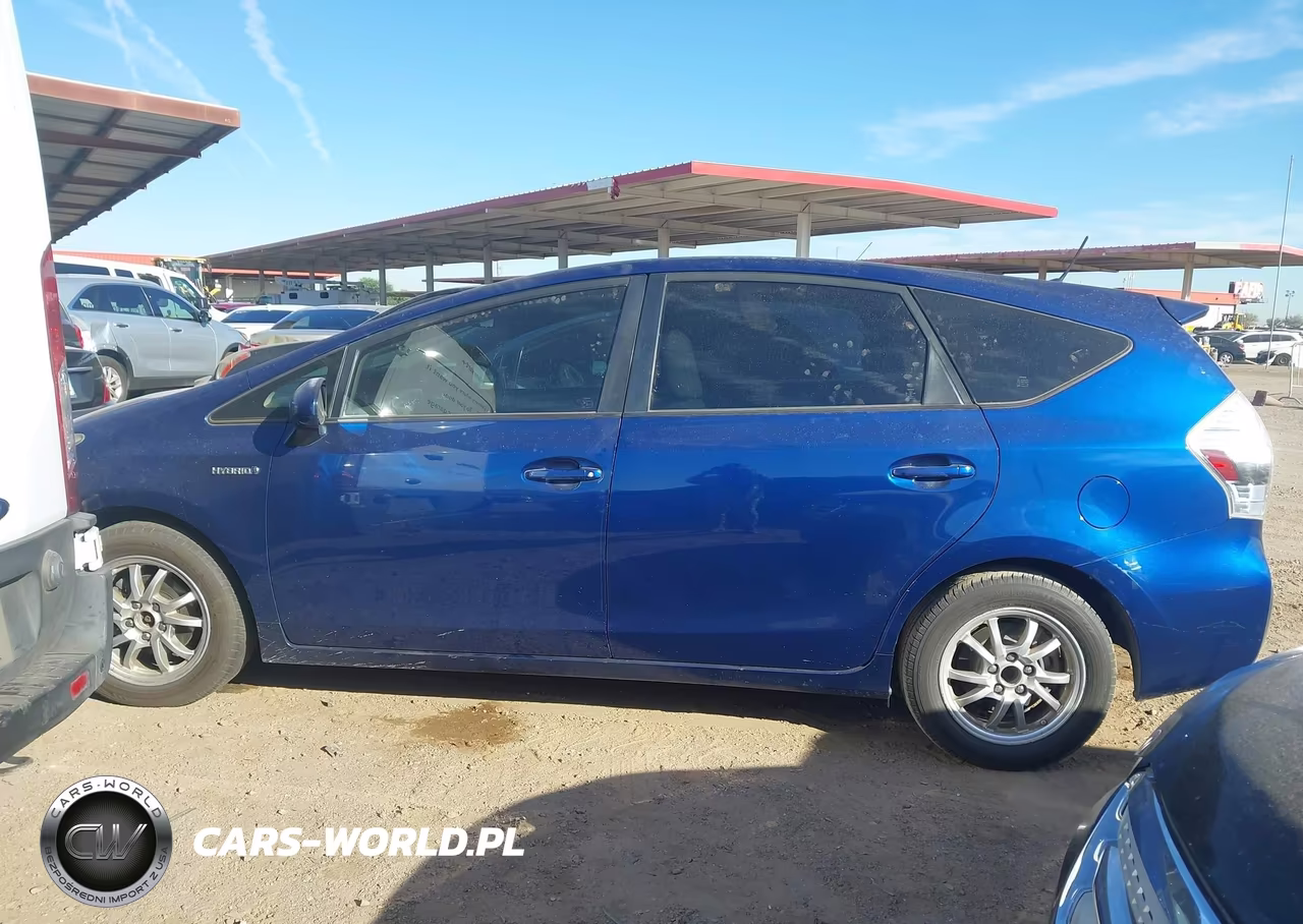 2014 Toyota Prius V Two VIN:JTDZN3EU3EJ009718 - 14