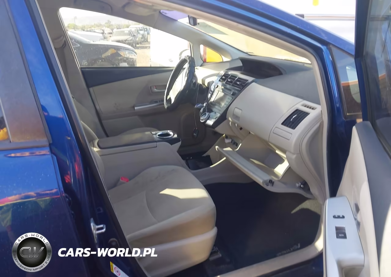 2014 Toyota Prius V Two VIN:JTDZN3EU3EJ009718 - 5