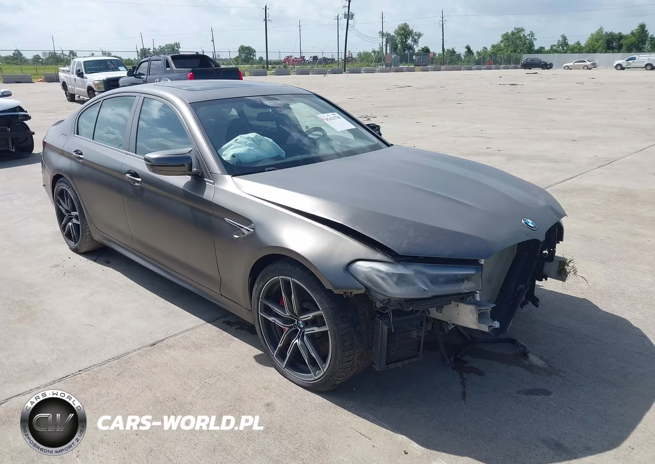 2022 BMW M5 Base (A8)