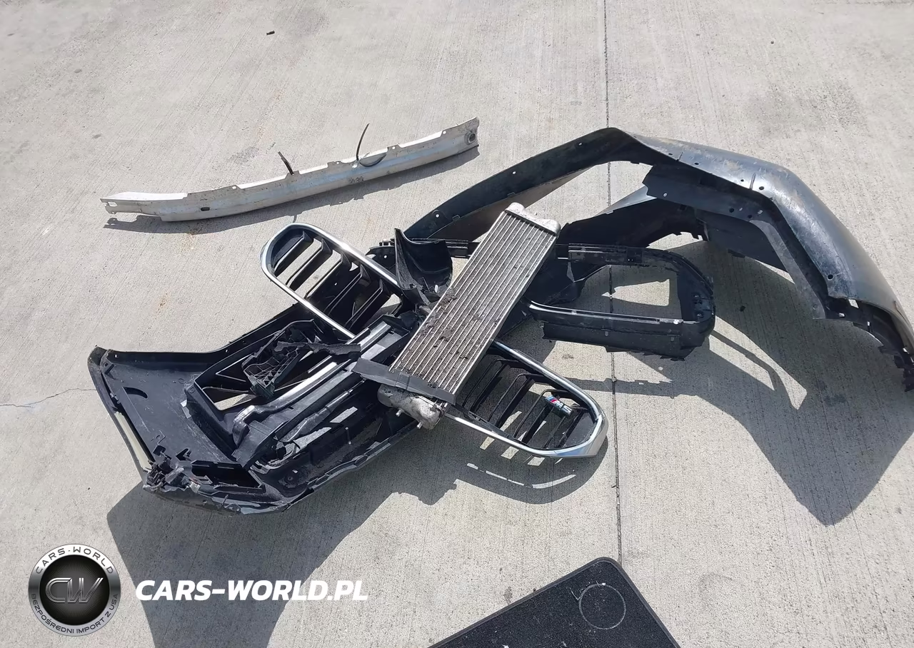 2022 BMW M5 Base (A8) VIN:WBS83CH09NCH80582 - 12