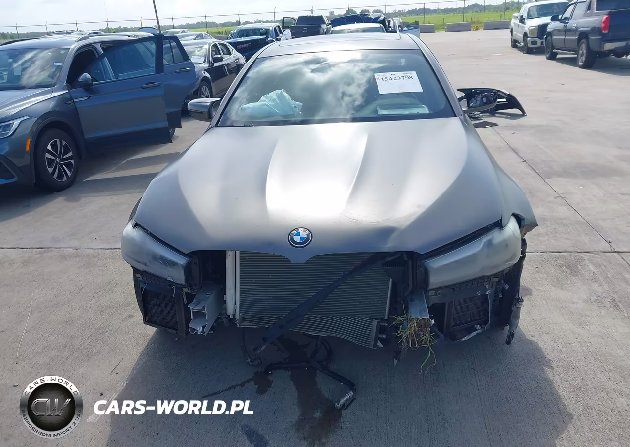 2022 BMW M5 Base (A8) VIN:WBS83CH09NCH80582 - 13