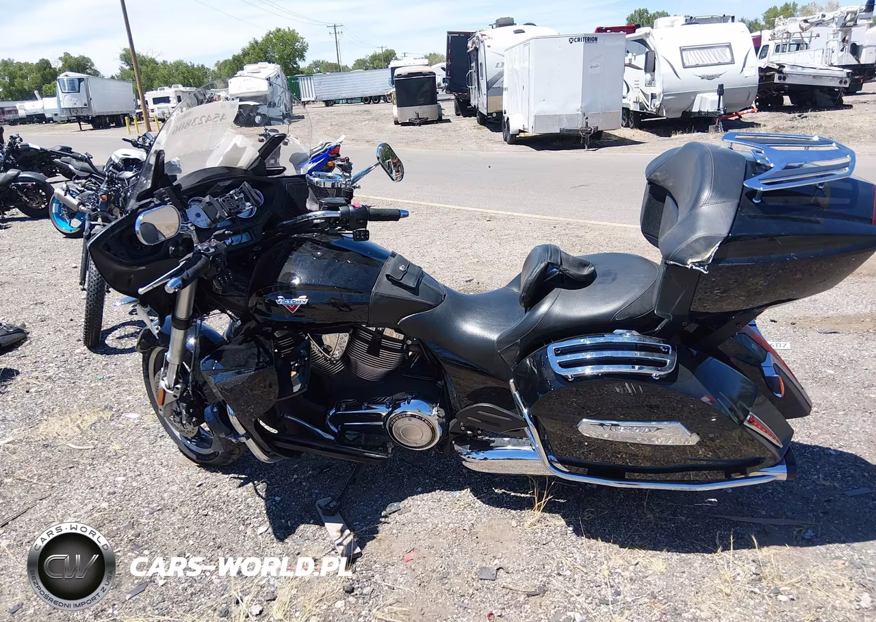 2015 Victory Motorcycles Cross Country Tour VIN:5VPTW36N9F3043616 - 14