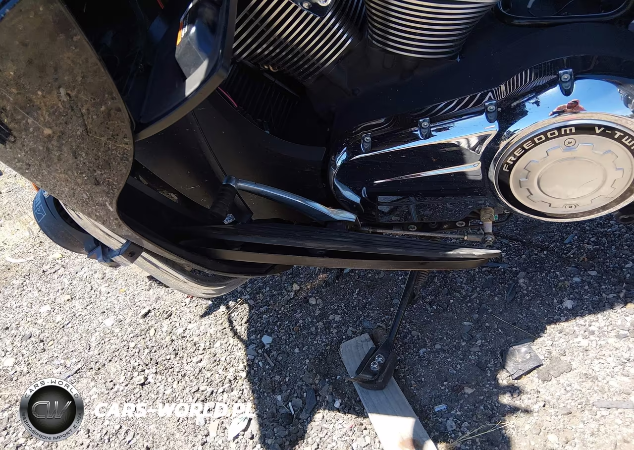 2015 Victory Motorcycles Cross Country Tour VIN:5VPTW36N9F3043616 - 17