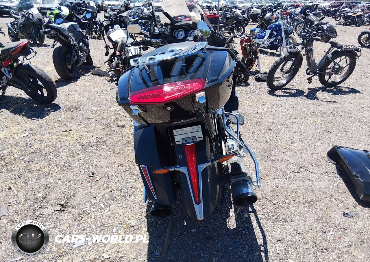 2015 Victory Motorcycles Cross Country Tour VIN:5VPTW36N9F3043616 - 6
