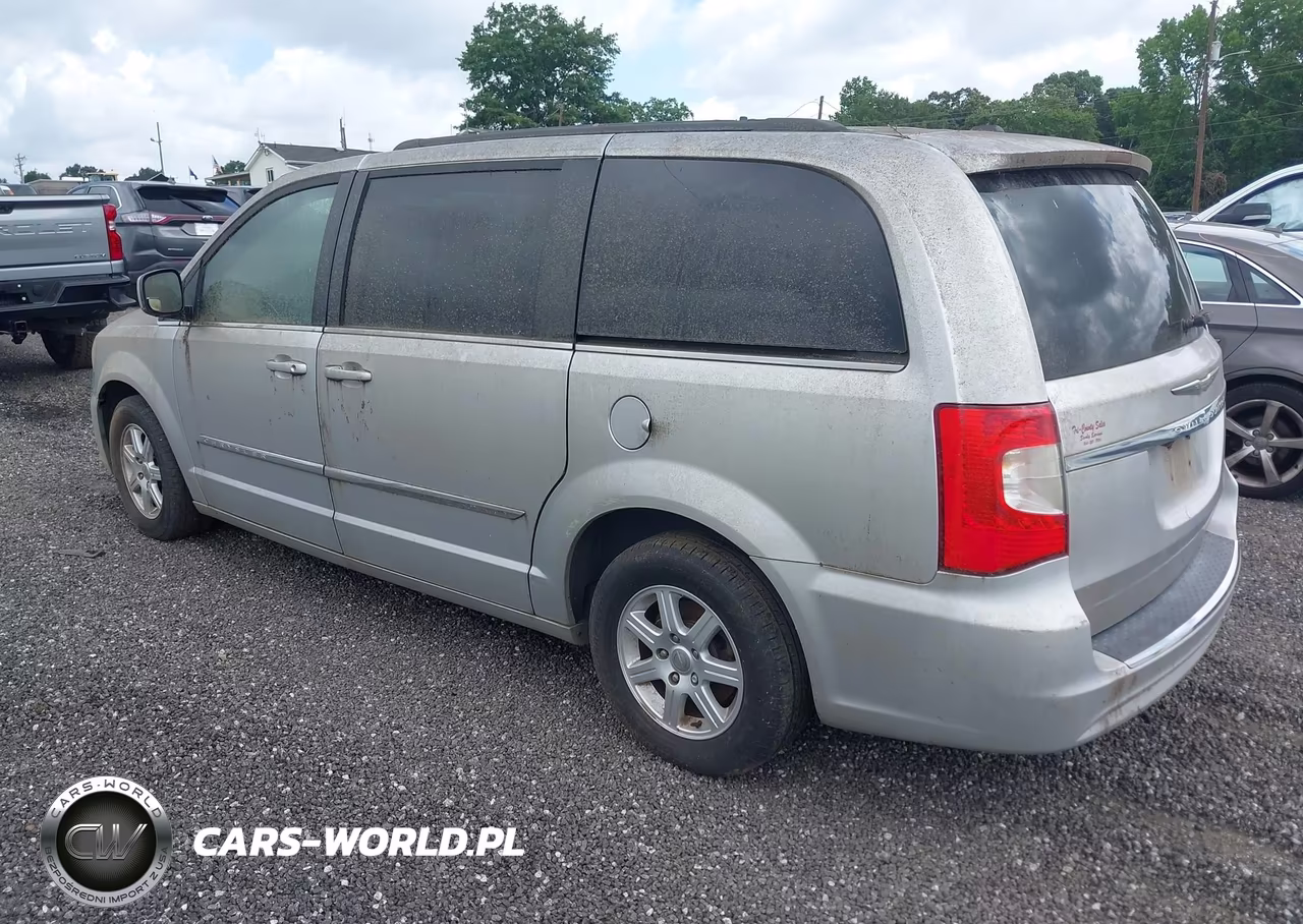 2011 Chrysler Town & Country Touring VIN:2A4RR5DGXBR766080 - 3
