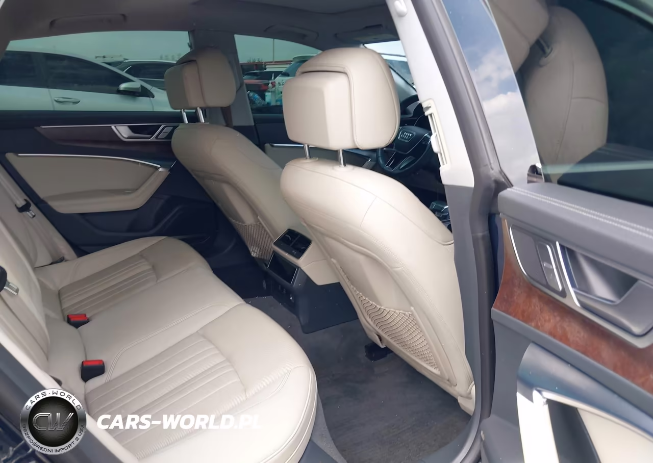 2019 Audi A7 55 Premium VIN:WAUR2AF26KN105242 - 8