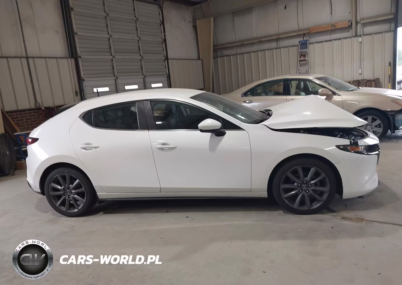 2021 Mazda Mazda3 Select VIN:JM1BPAKL7M1322684 - 13