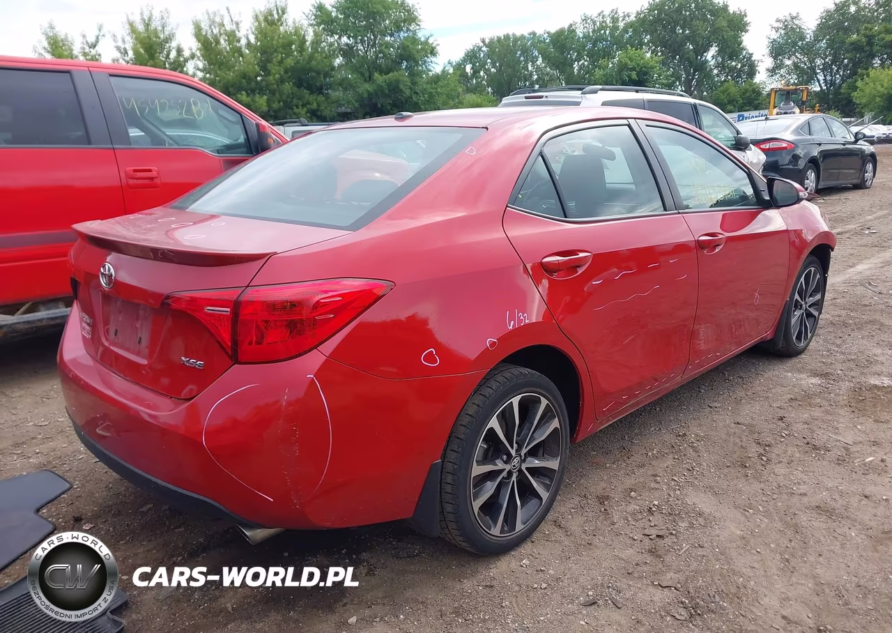2018 Toyota Corolla Xse VIN:2T1BURHE8JC969845 - 4