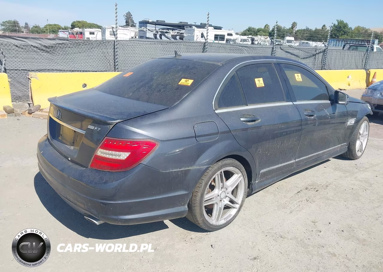 2010 Mercedes-Benz C 300 Luxury-Sport VIN:WDDGF5EB1AR125886 - 4