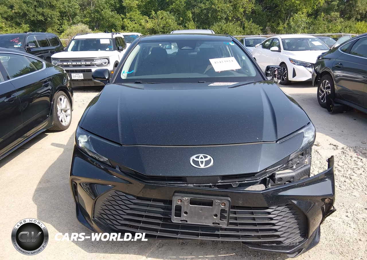 2025 Toyota Camry Le VIN:4T1DAACK4SU508769 - 12