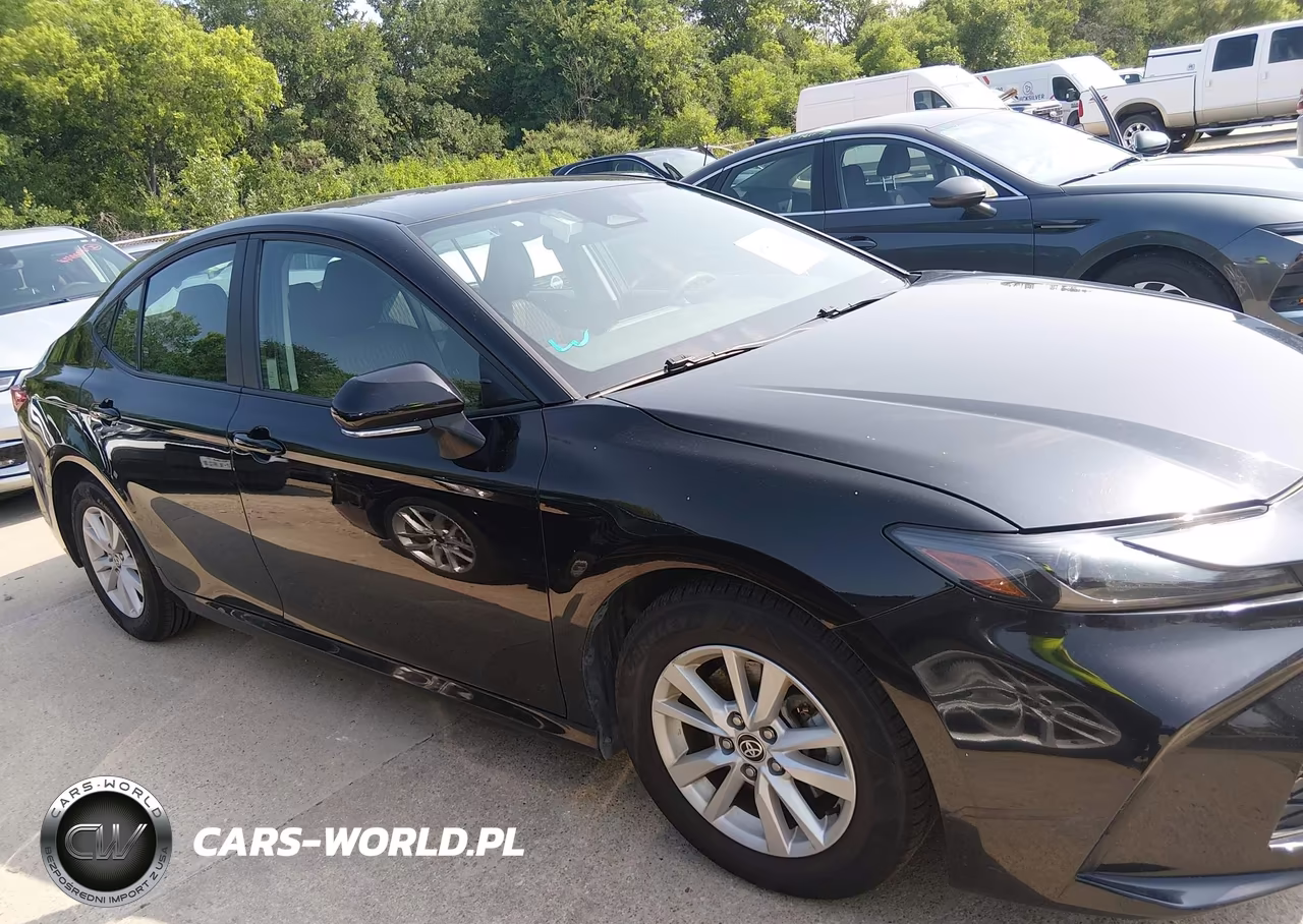 2025 Toyota Camry Le VIN:4T1DAACK4SU508769 - 13