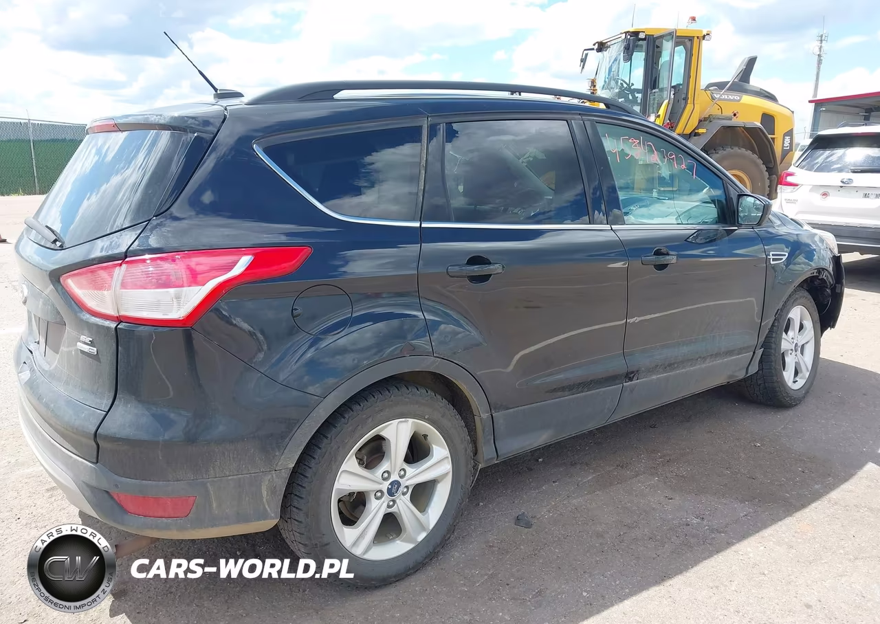 2015 Ford Escape Se VIN:1FMCU9G90FUA61789 - 4
