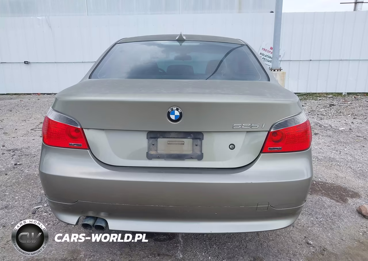 2007 BMW 525I VIN:WBANE53537CW66674 - 16