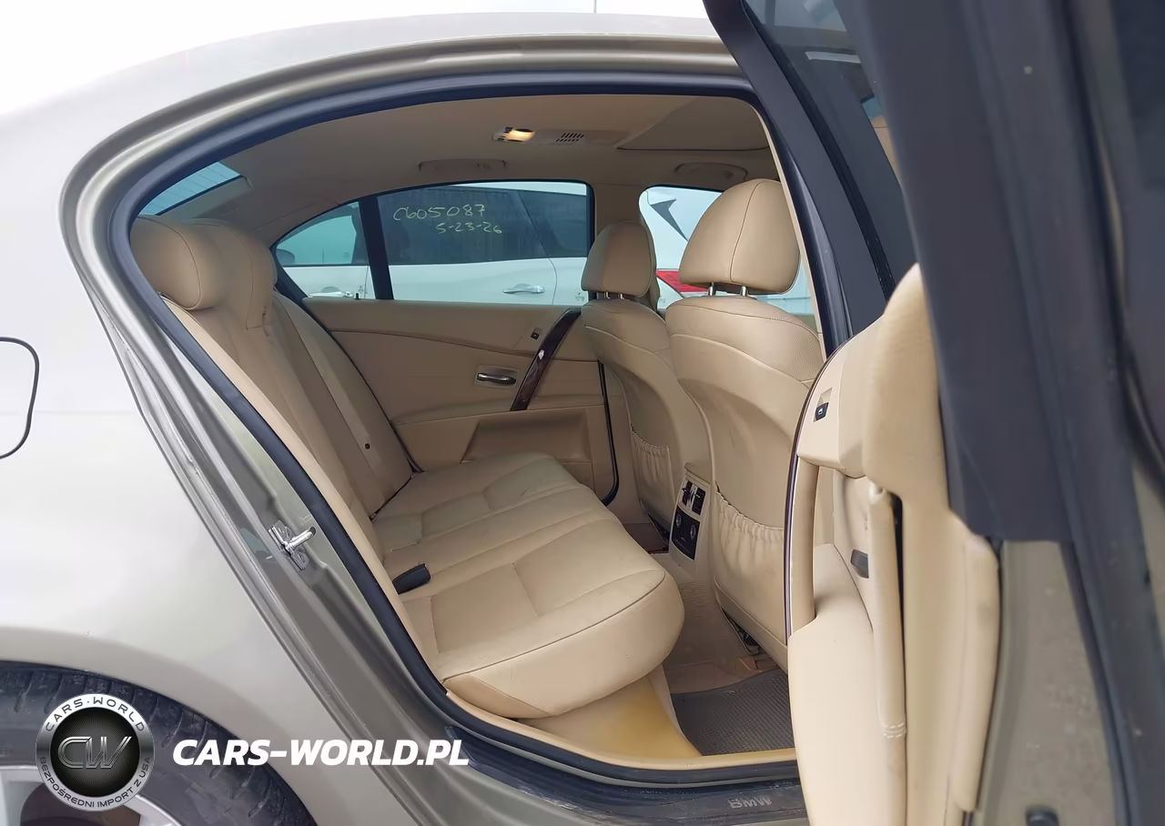 2007 BMW 525I VIN:WBANE53537CW66674 - 8