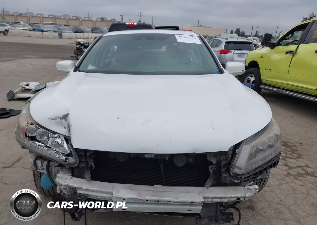 2015 Honda Accord Touring VIN:1HGCR3F93FA021021 - 13