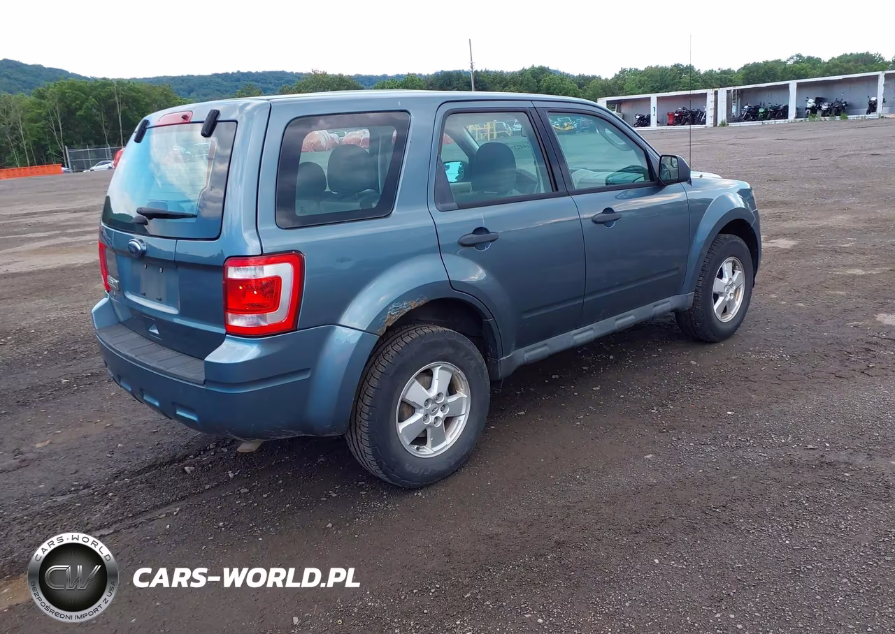 2012 Ford Escape Xls VIN:1FMCU0C71CKB61584 - 4