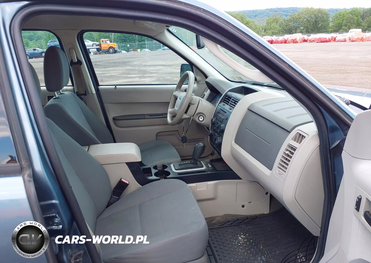 2012 Ford Escape Xls VIN:1FMCU0C71CKB61584 - 5
