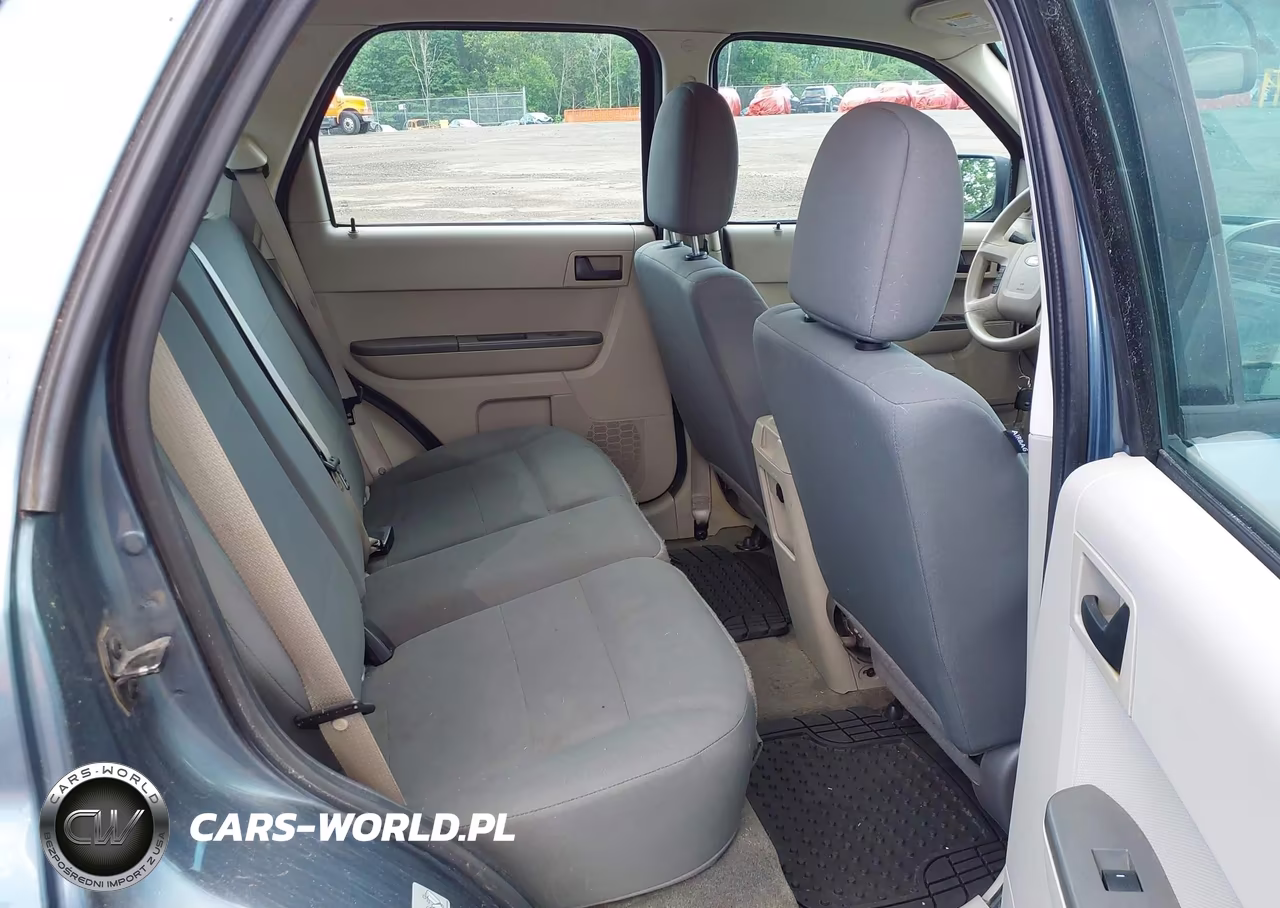 2012 Ford Escape Xls VIN:1FMCU0C71CKB61584 - 8