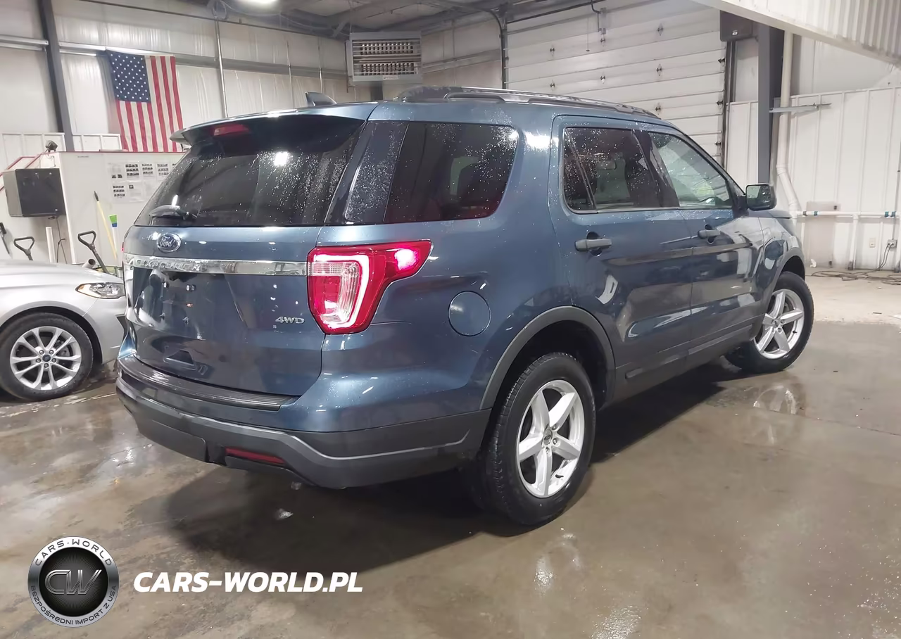 2018 Ford Explorer VIN:1FM5K8B89JGC45305 - 4