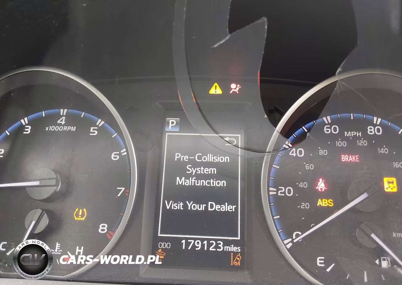 2017 Toyota Rav4 Le VIN:JTMZFREV5HJ710242 - 15