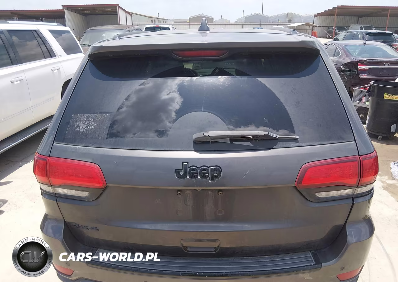 2015 Jeep Grand Cherokee Altitude VIN:1C4RJFAG7FC208032 - 16