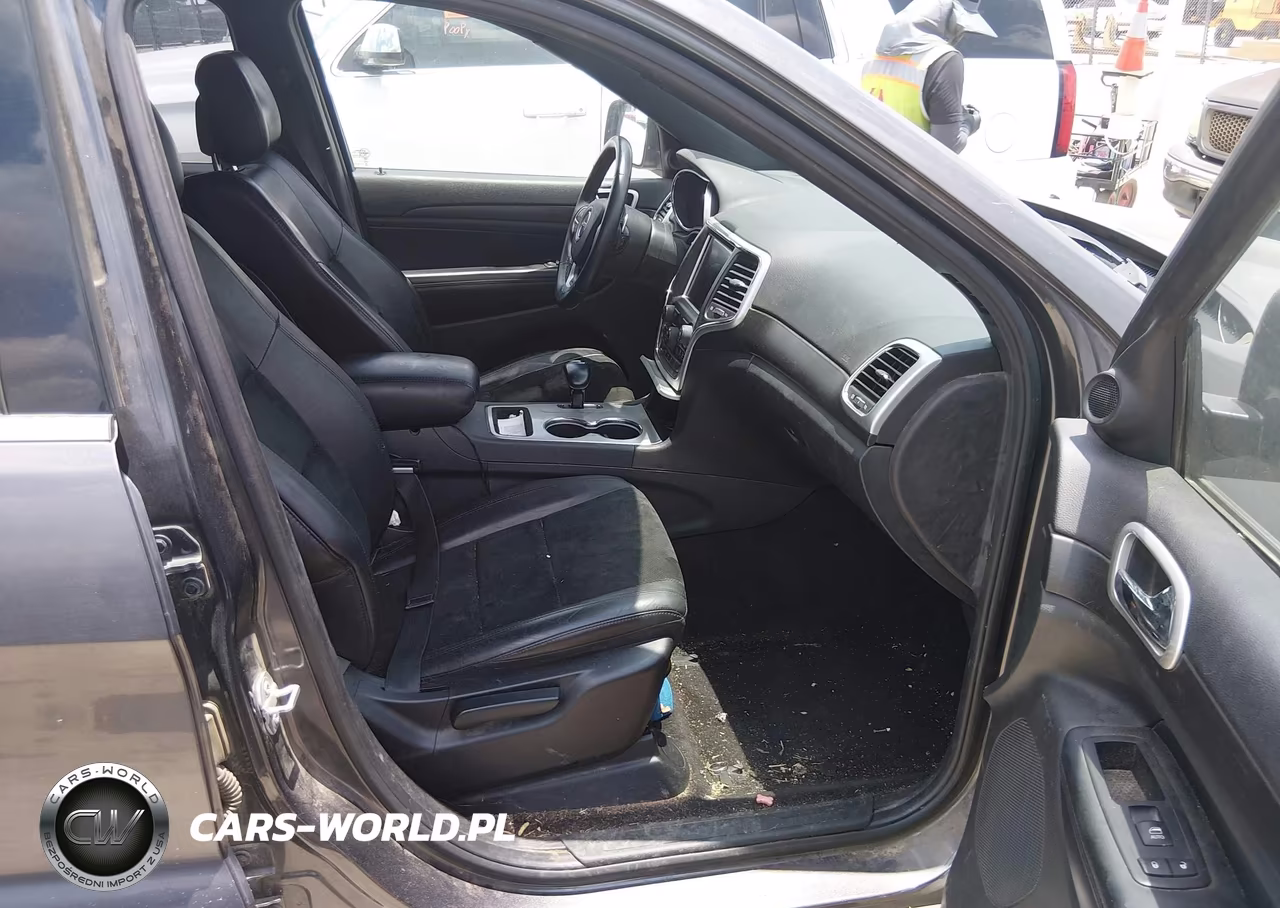 2015 Jeep Grand Cherokee Altitude VIN:1C4RJFAG7FC208032 - 5
