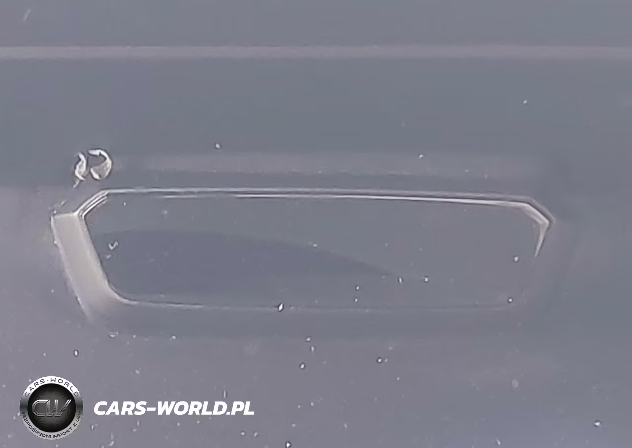 2023 BMW X5 M VIN:5YMJU0C02P9P41817 - 16