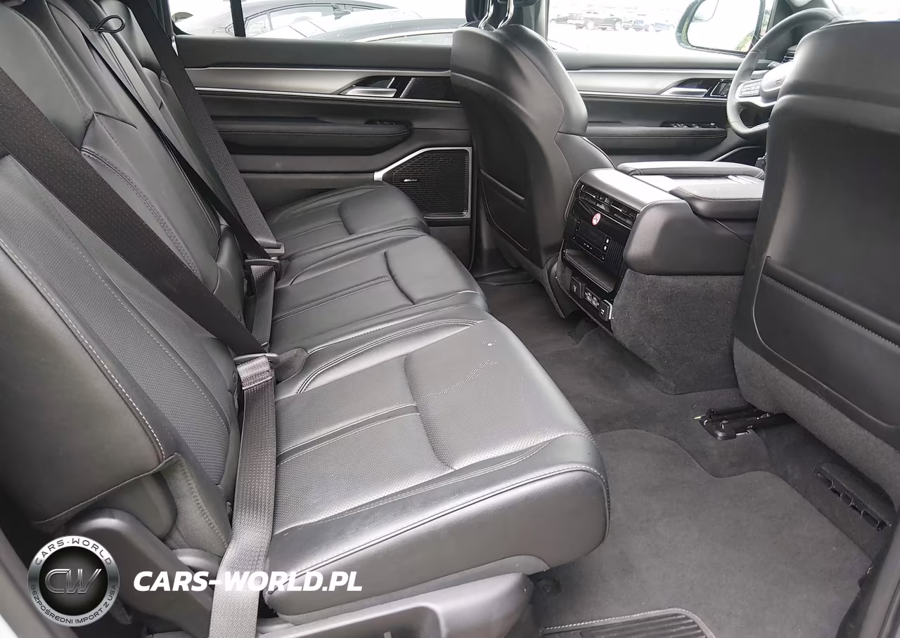 2025 Jeep Wagoneer L Series Ii 4X4 VIN:1C4SJSBP9SS530728 - 8