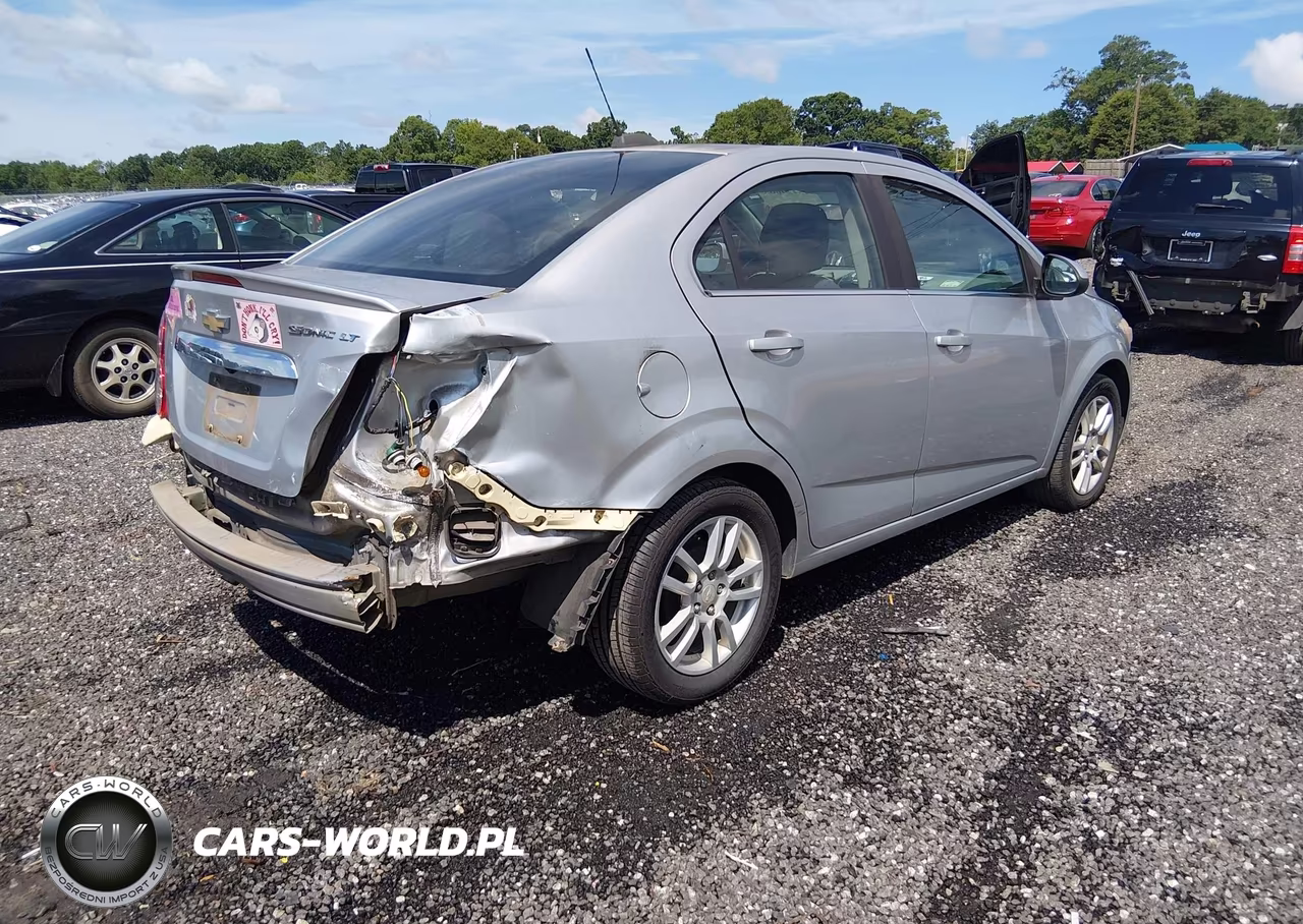 2015 Chevrolet Sonic Lt Auto VIN:1G1JC5SH1F4206143 - 4