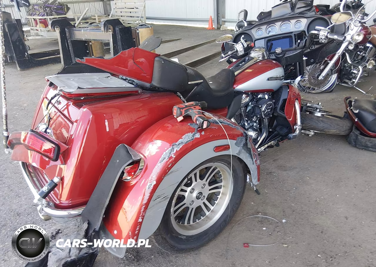 2019 Harley-Davidson Flhtcutg VIN:1HD1MAF12KB857246 - 4