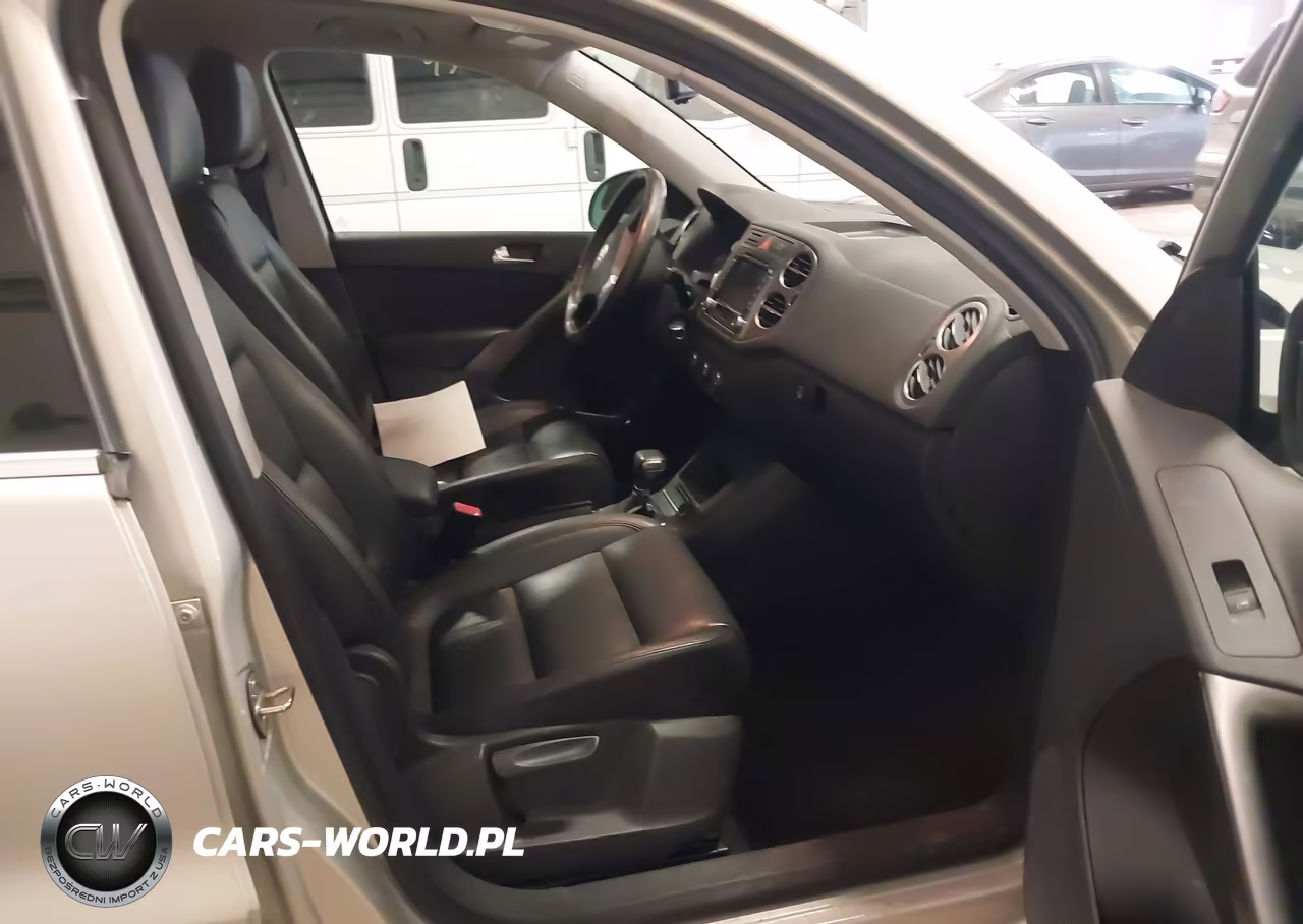 2009 Volkswagen Tiguan Sel VIN:WVGAV95N79W529188 - 5