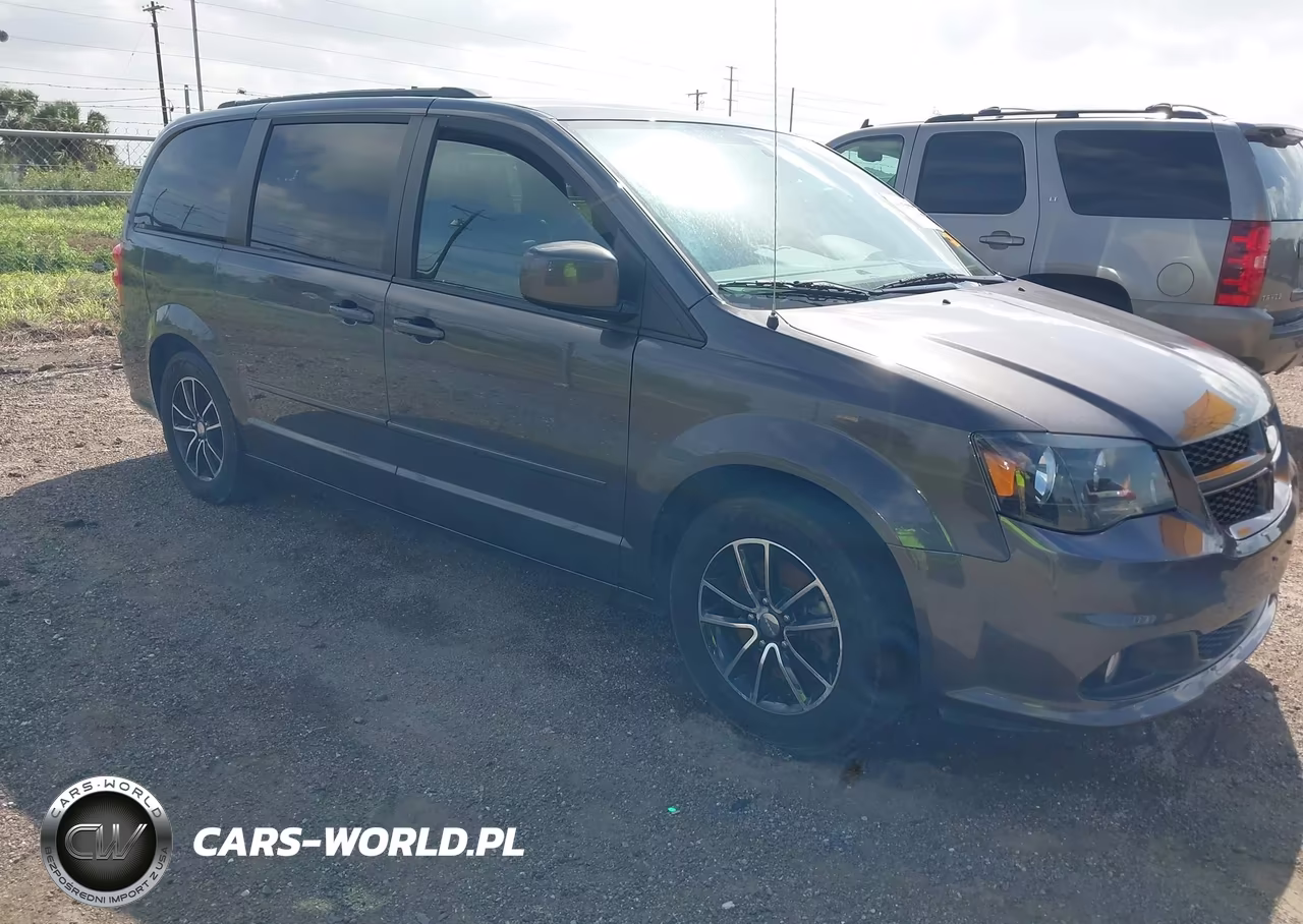 2015 DODGE GRAND CARA R-T