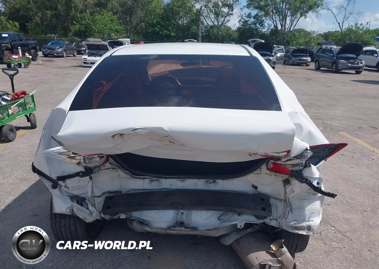 2017 Toyota Corolla Le VIN:5YFBURHE2HP670507 - 15