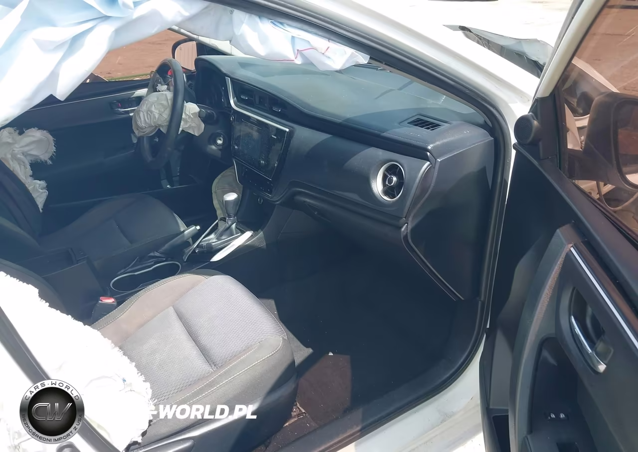 2017 Toyota Corolla Le VIN:5YFBURHE2HP670507 - 5