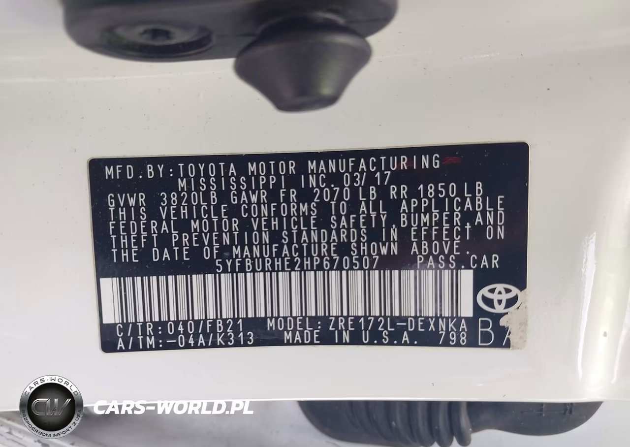 2017 Toyota Corolla Le VIN:5YFBURHE2HP670507 - 9