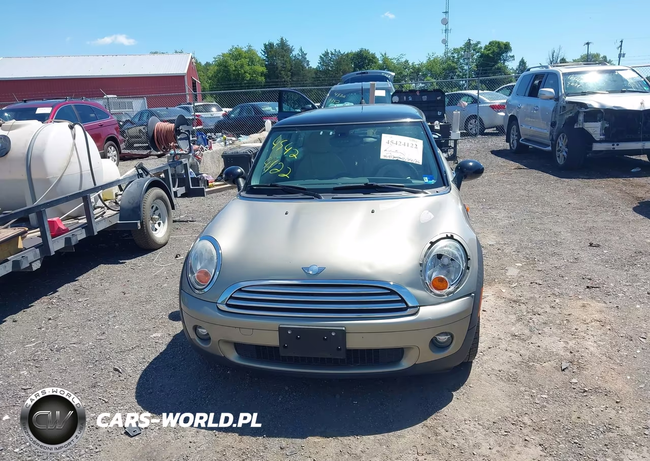 2007 Mini Cooper VIN:WMWMF33587TT56856 - 12