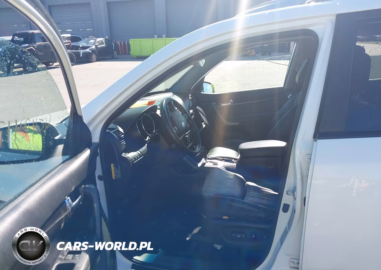 2013 Kia Sorento Ex V6 VIN:5XYKUDA28DG330165 - 5
