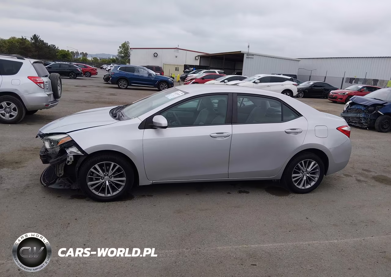 2015 Toyota Corolla Le Plus VIN:5YFBURHE6FP181265 - 17