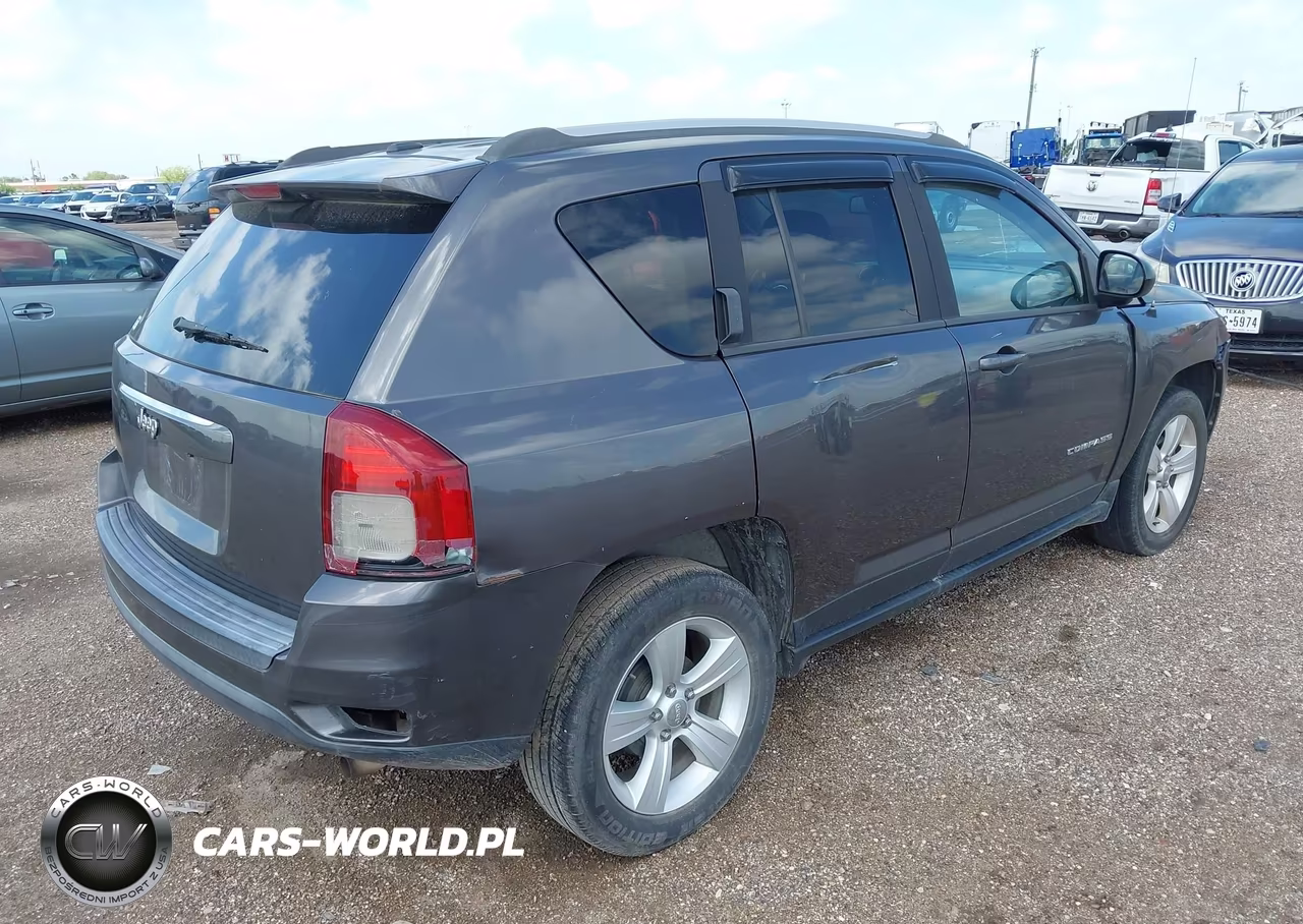 2016 Jeep Compass Sport VIN:1C4NJCBA2GD524859 - 4