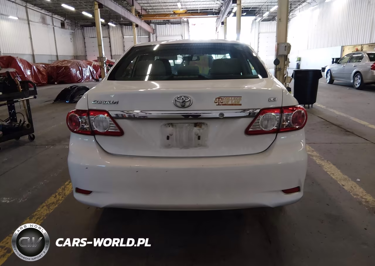 2013 Toyota Corolla Le VIN:JTDBU4EE2DJ121122 - 17