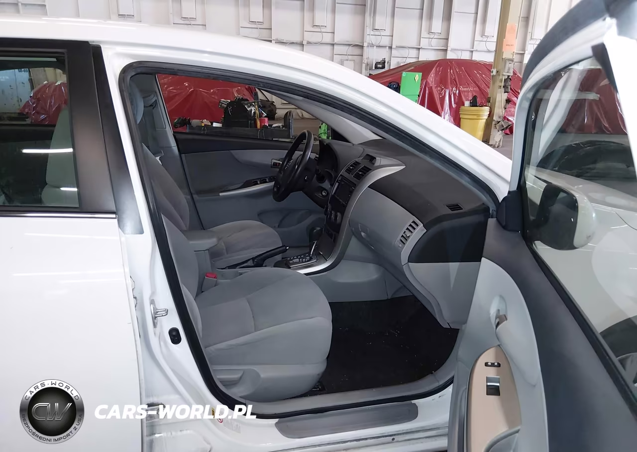 2013 Toyota Corolla Le VIN:JTDBU4EE2DJ121122 - 5