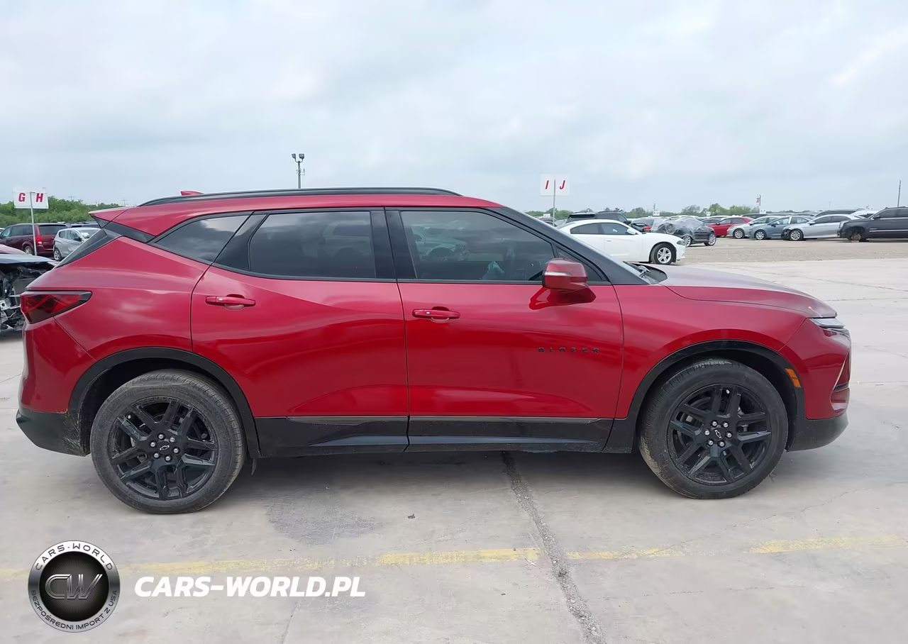 2025 Chevrolet Blazer Fwd Rs VIN:3GNKBERS1SS107792 - 13