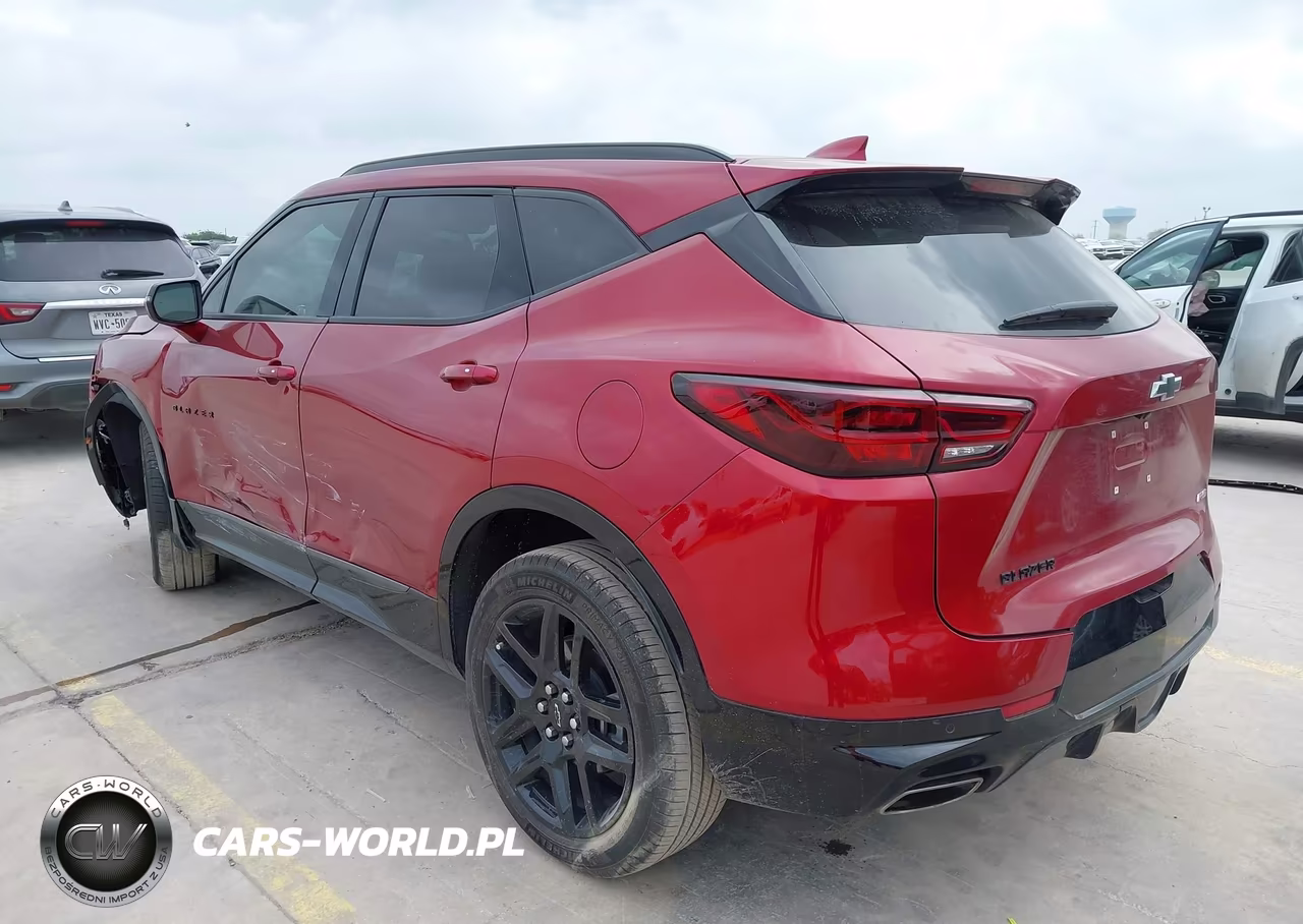 2025 Chevrolet Blazer Fwd Rs VIN:3GNKBERS1SS107792 - 3