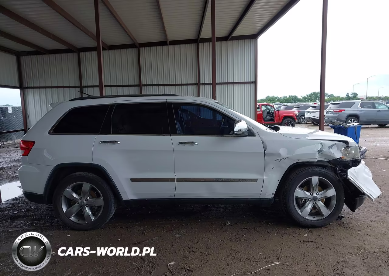2013 Jeep Grand Cherokee Overland VIN:1C4RJFCT1DC646472 - 13