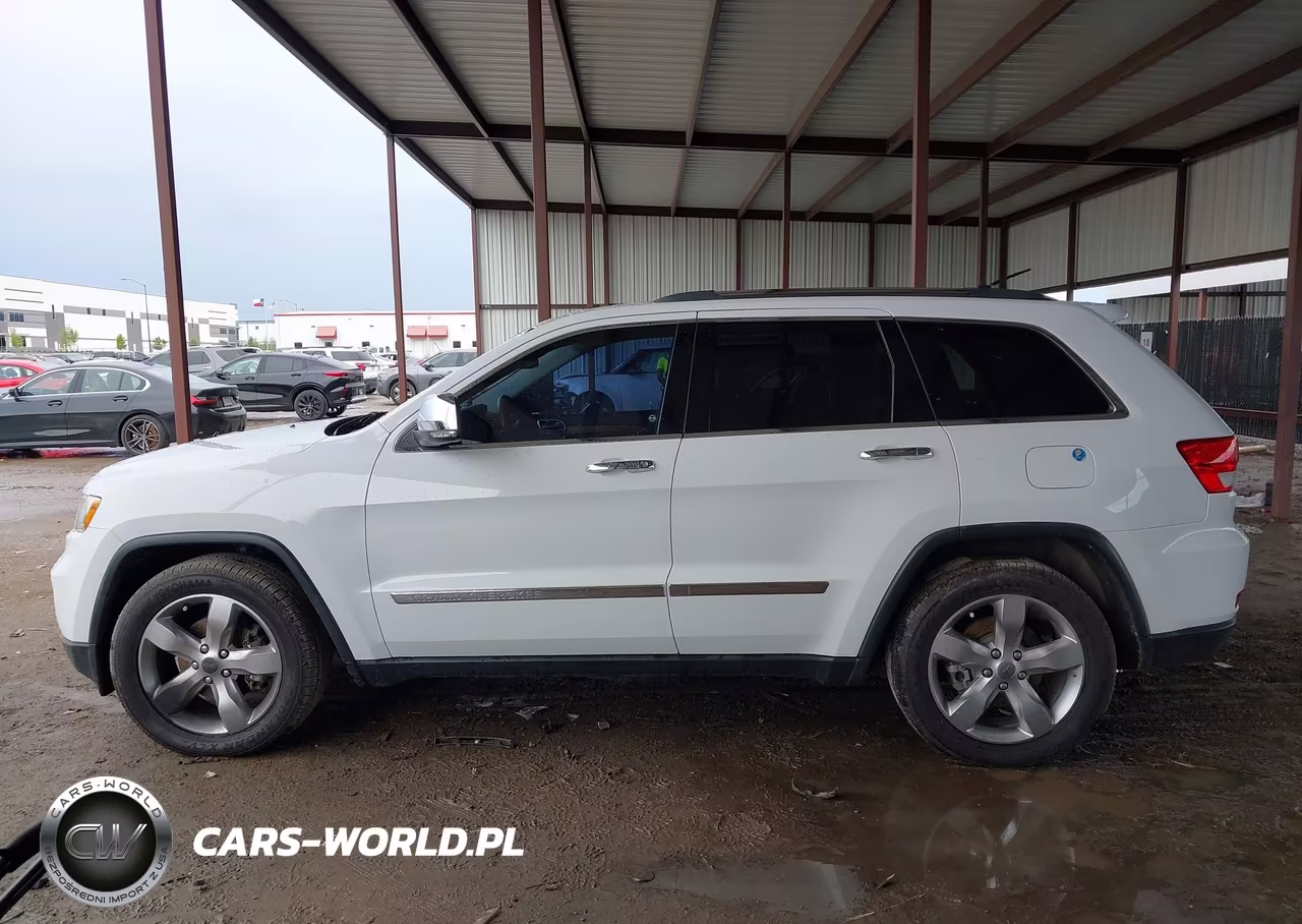 2013 Jeep Grand Cherokee Overland VIN:1C4RJFCT1DC646472 - 14