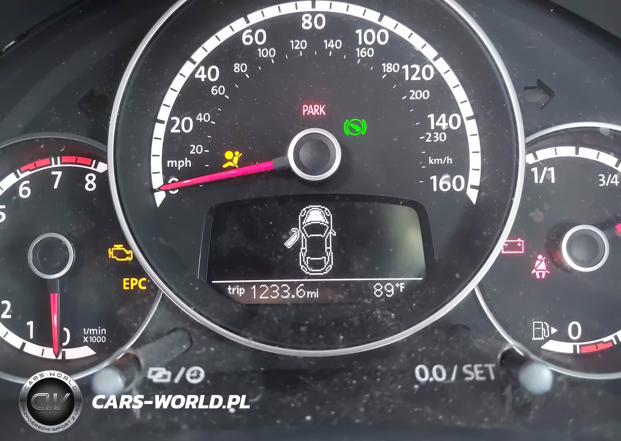 2014 Volkswagen Beetle 1.8T VIN:3VWJ17AT5EM639740 - 16