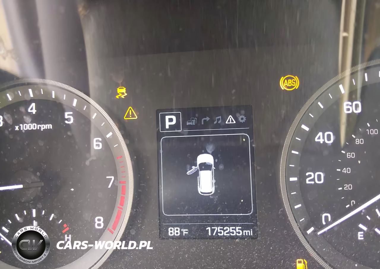 2016 Hyundai Tucson Limited VIN:KM8J33A20GU038422 - 15