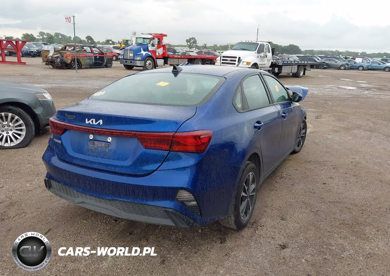 2024 Kia Forte Lxs VIN:3KPF24AD1RE740819 - 4