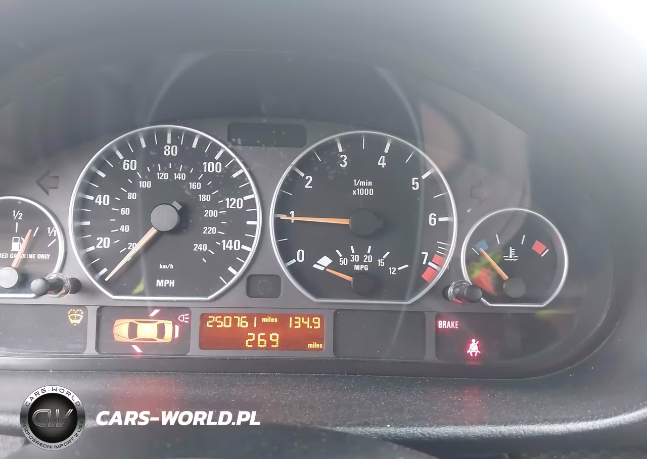 2005 BMW 330I VIN:WBAEV53405KM08400 - 7