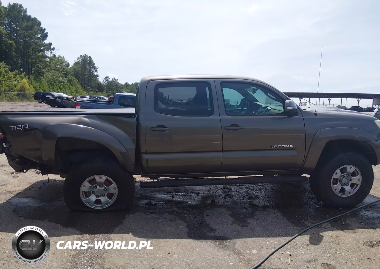 2013 Toyota Tacoma Base V6 VIN:5TFLU4ENXDX073774 - 13